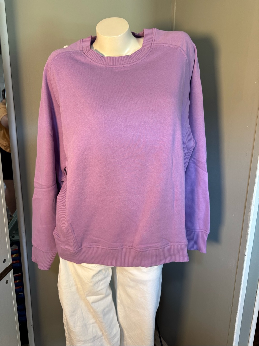 NWOT Zenana plus Lavender Crewneck Women's Sweatshirt - Relaxed Fit